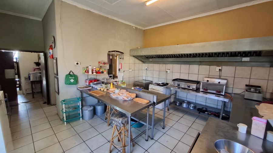 8 Bedroom Property for Sale in Memel Free State